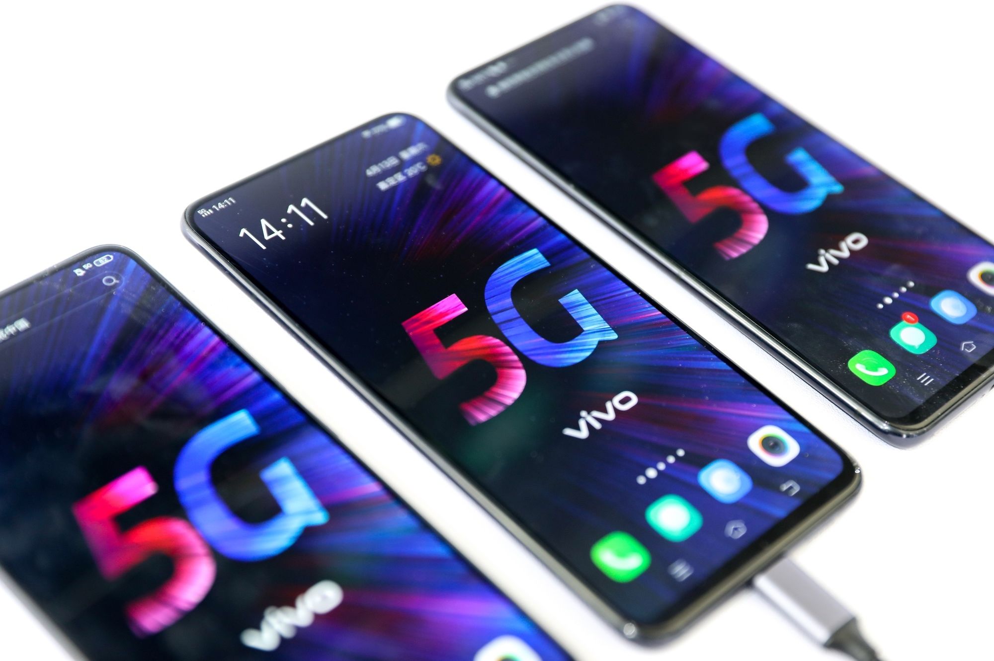 中国信通院2020年10月30日报告，我国5G手机产品款型数占比已超一半