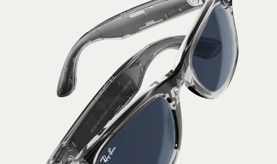 Meta Ray-Ban智能眼镜AI赋能新飞跃：拍照提示与即时翻译功能即将登场